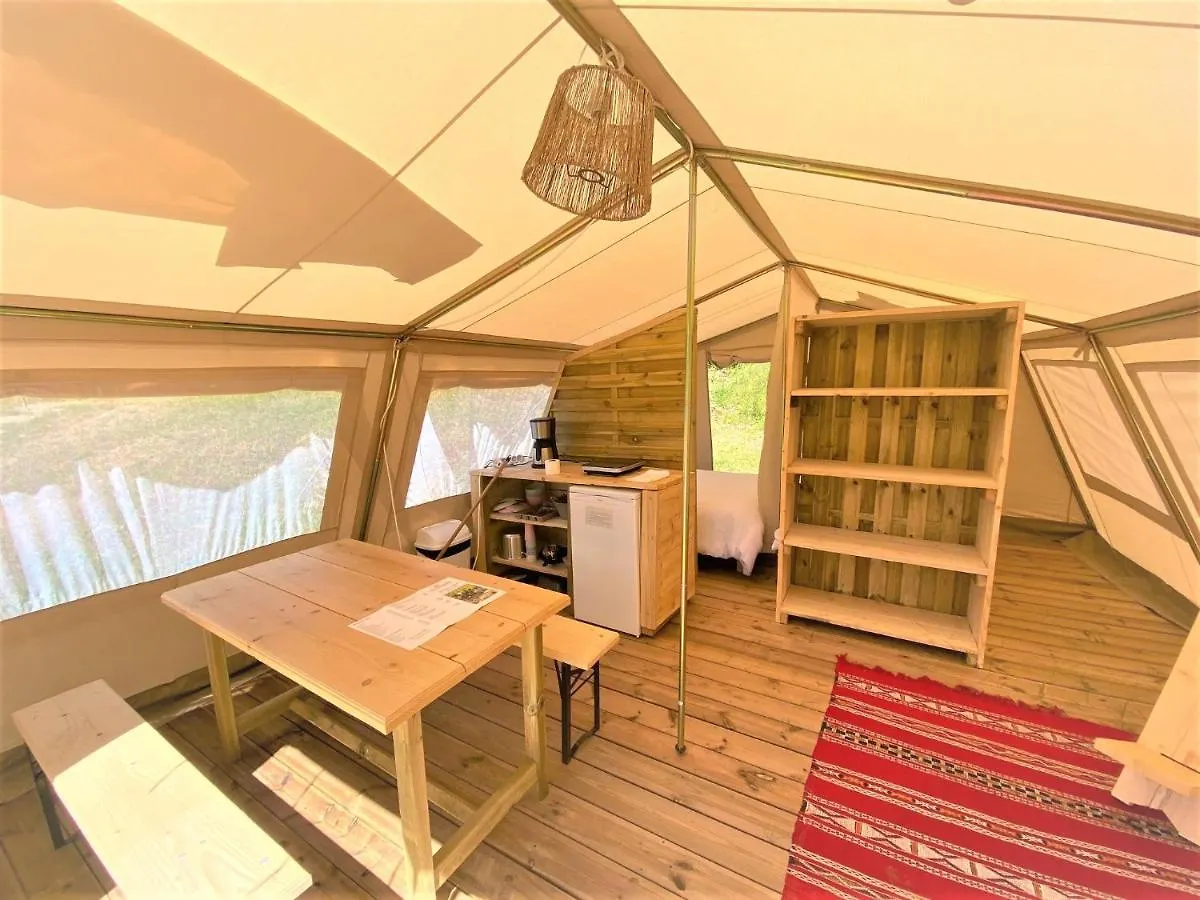 Les Bastides De Chanteraine Bungalows, Lodges & Spa Aiguines Campsite