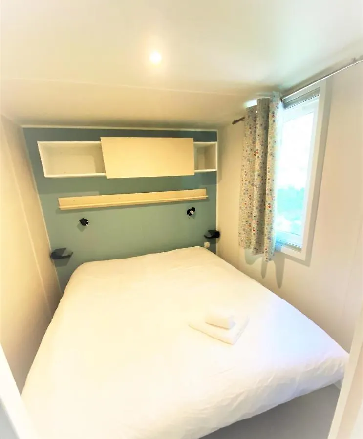 Camping Les Bastides De Chanteraine Bungalows, Lodges & Spa Aiguines
