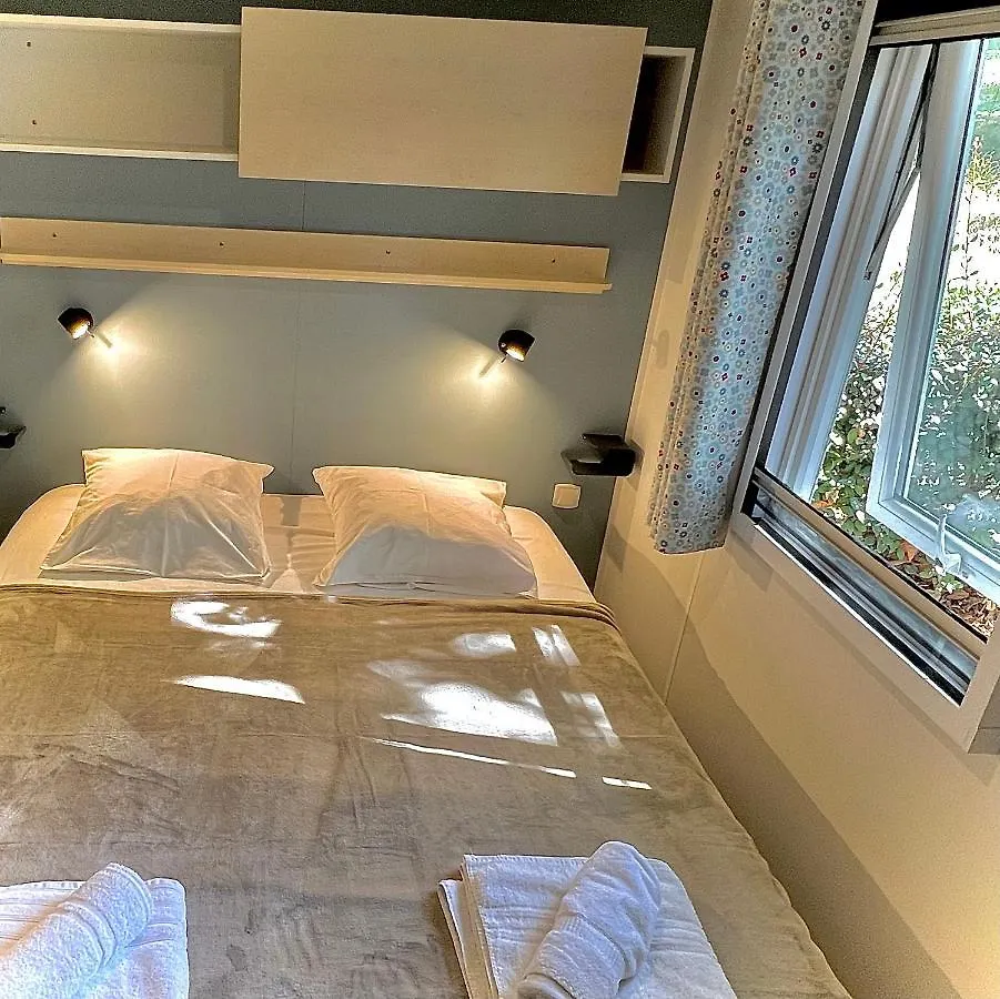 Camping Les Bastides De Chanteraine Bungalows, Lodges & Spa Aiguines
